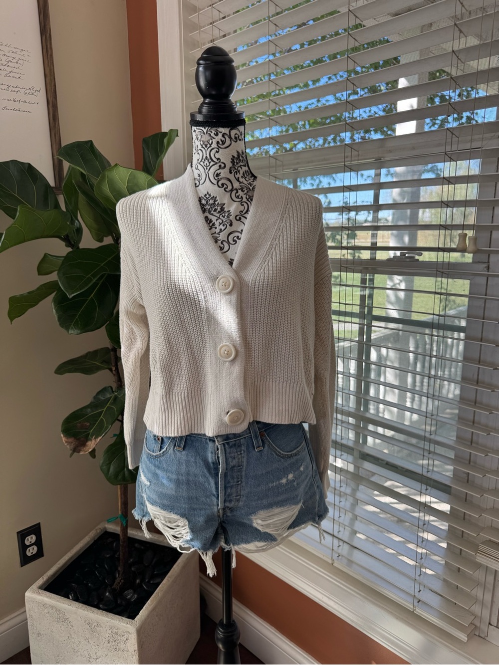 Universal Thread Cream Chunky Knit Cropped Cardigan Sweater XS